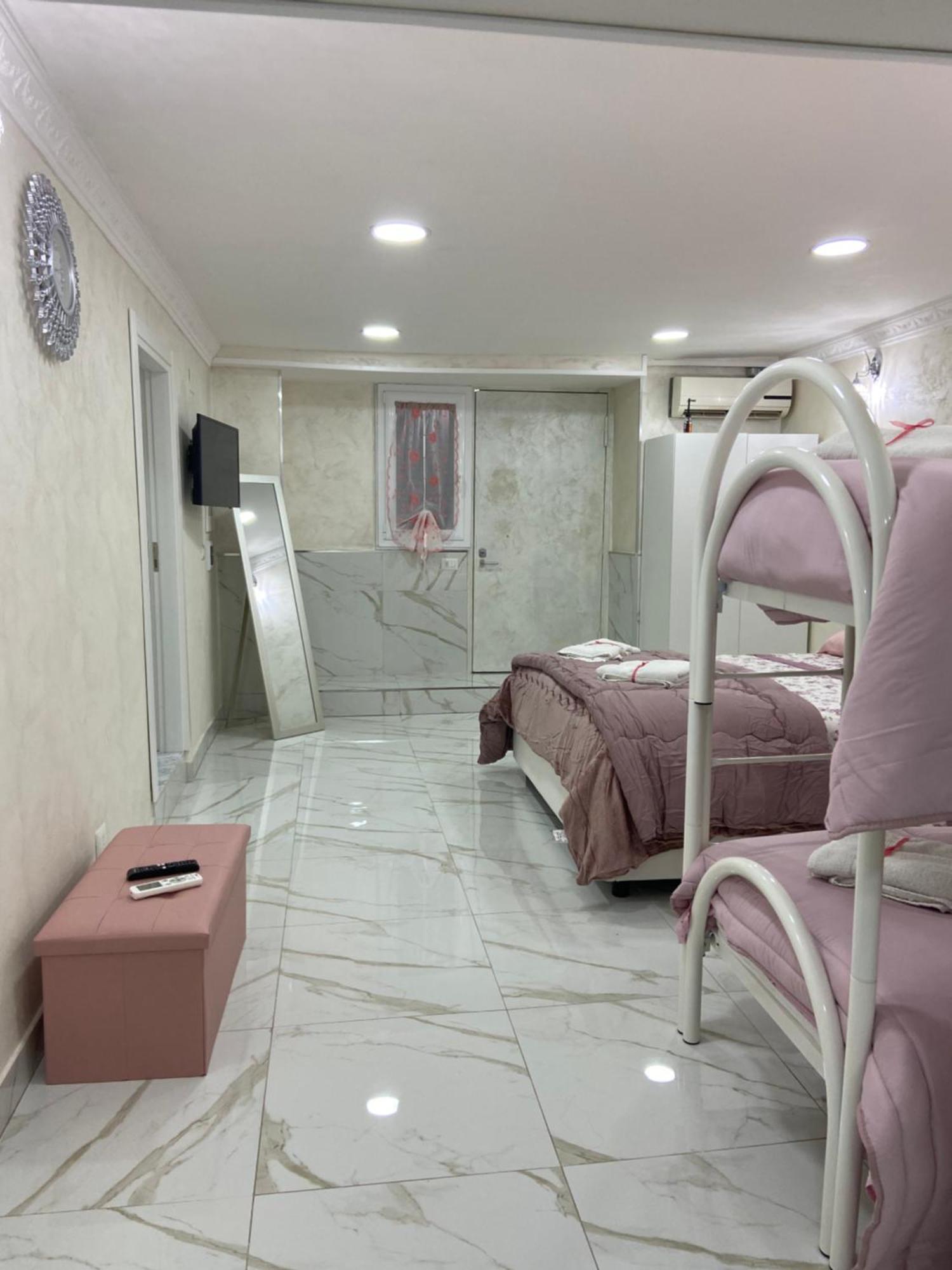 Blessing House Apartment Napoli Bagian luar foto