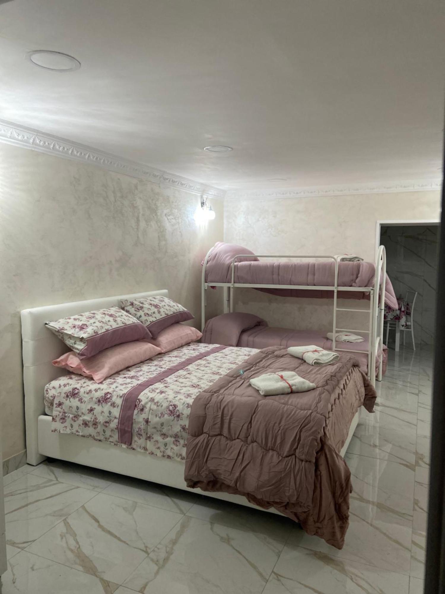 Blessing House Apartment Napoli Bagian luar foto