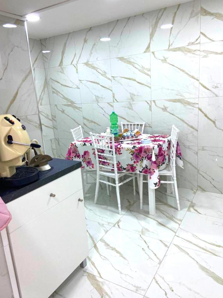Blessing House Apartment Napoli Bagian luar foto